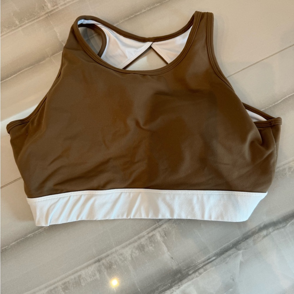 Sports bra